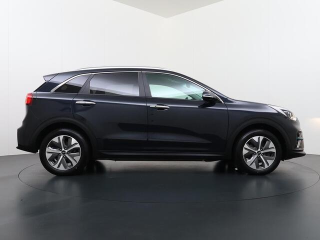 KIA e-Niro Edition 64 kWh 3-fase lader | SOH 94% |1e eigenaar | Origineel Nederlands | Dealeronderhouden | Stoel + stuur verwarming |Rijklaar prijs met garantie!