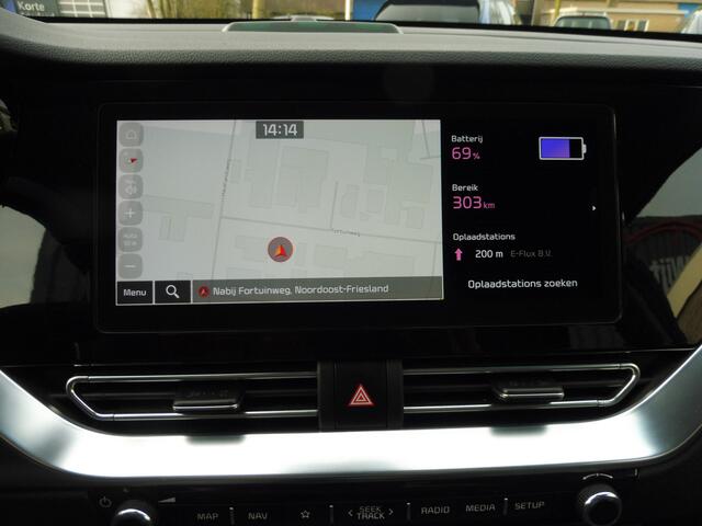 KIA e-Niro DynamicLine 64 kWh 3 Fase S.O.H. 100% LED | Keyless | Stof\leer | LMV 17" | Camera | NL auto | Géén afleverkosten