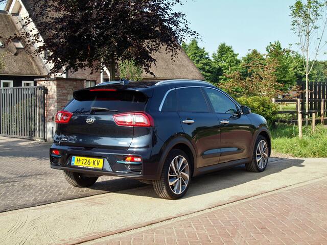 KIA e-Niro ExecutiveLine 64 kWh | Camera | Apple Carplay | Cruise Control | JBL | Leer |