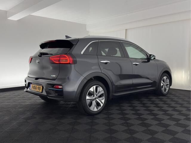 KIA e-Niro ExecutiveLine 64 kWh (3-Fase) {SOH-100%) (INCL-BTW) *AUT | LUXURY-LEATHER | FULL-LED | NAVI-FULLMAP | ADAPTIVE-CRUISE | CAMERA | MEMORY-PACK | LANE-ASSIST | KEYLESS | DIGI-COCKPIT | 17"ALU*
