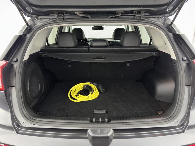 KIA e-Niro ExecutiveLine 64 kWh (3-Fase) {SOH-100%) (INCL-BTW) *AUT | LUXURY-LEATHER | FULL-LED | NAVI-FULLMAP | ADAPTIVE-CRUISE | CAMERA | MEMORY-PACK | LANE-ASSIST | KEYLESS | DIGI-COCKPIT | 17"ALU*