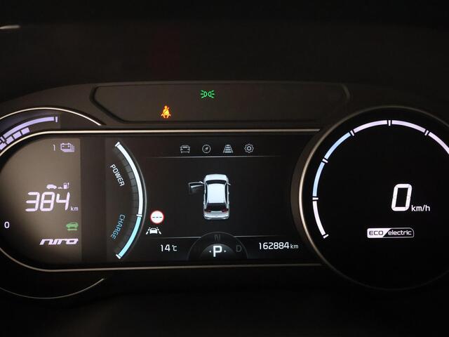 KIA e-Niro ExecutiveLine 64 kWh 450 km actieradius | Navigatie | Stoelverwarming | Leder |