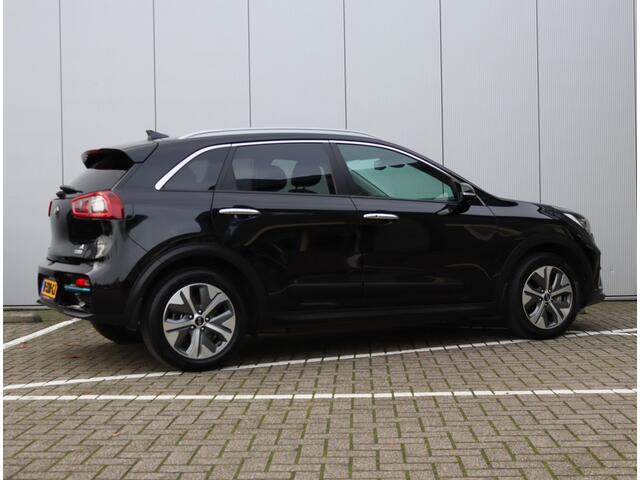 KIA e-Niro ExecutiveLine 64 kWh | Stoelventilatie | Leder | Camera | Keyless |