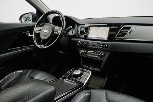 KIA e-Niro ExecutiveLine 64 kWh Schuifdak/ Stoel-stuurverwarming/ Leer/ Camera/ Navigatie/ Jbl/ Carplay/ Full led/ Adapt. cruise