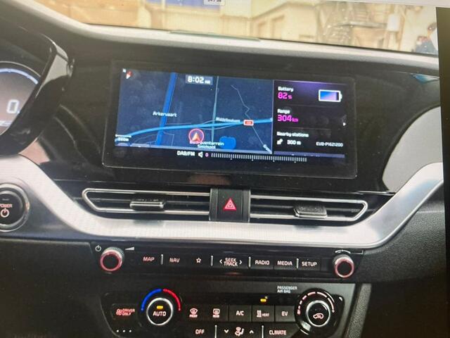 KIA e-Niro DynamicLine 64 kWh CAMERA / STOEL&STUUR VERW. / ADDAPT.CRUISE /