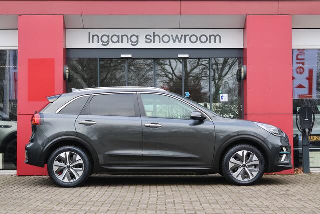 KIA e-Niro DynamicPlusLine 64 kWh | Origineel NL | Rijklaar! | SoH 100% | Facelift | Camera | ACC | Schuif-/kanteldak |