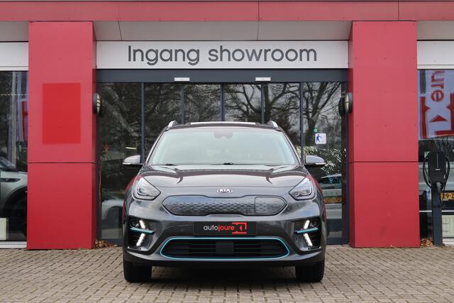 KIA e-Niro DynamicPlusLine 64 kWh | Origineel NL | Rijklaar! | SoH 100% | Facelift | Camera | ACC | Schuif-/kanteldak |
