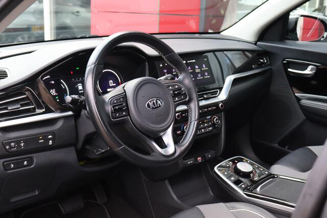 KIA e-Niro DynamicPlusLine 64 kWh | Origineel NL | Rijklaar! | SoH 100% | Facelift | Camera | ACC | Schuif-/kanteldak |