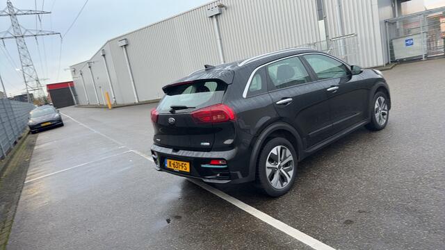 KIA e-Niro DynamicLine 64 kWh | Wordt verwacht | SoH 96% | Warmtepomp | Stoelverwarming
