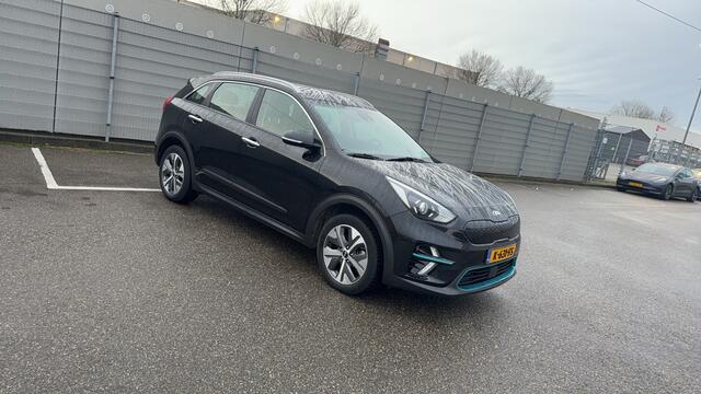 KIA e-Niro DynamicLine 64 kWh | Wordt verwacht | SoH 96% | Warmtepomp | Stoelverwarming