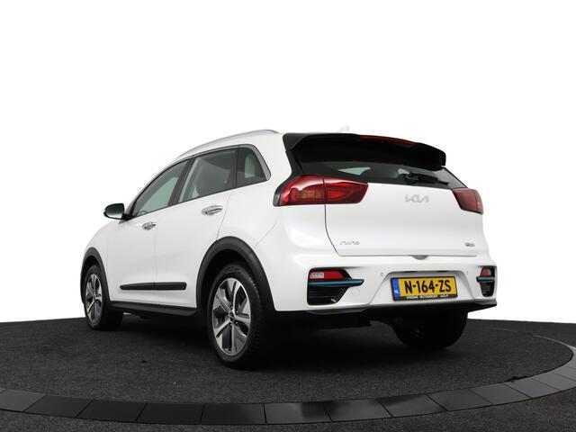 KIA e-Niro DynamicLine 64 kWh - Automaat - Navigatie - Adaptief Cruise Control - Climate Control - Apple/Android Carplay Fabrieksgarantie Tot 01-2029