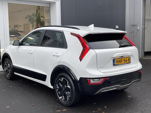 KIA e-Niro EV Edition Advanced 64.8 kWh Dodehoeksensoren | Stoelverwarming | Stuurverwarming | Navigatie | Apple Carplay & Android Auto enz.