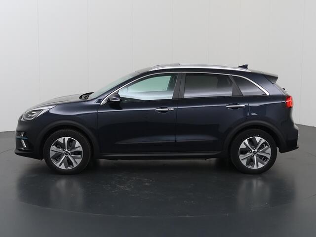 KIA e-Niro ExecutiveLine 64 kWh | Trekhaak| Panoramadak | Lederen Bekleding | JBL Audio | Dodehoekdetectie | Stoel/Stuurwielverwarming | Stoelventilatie | Elektrisch bedienbare bestuurdersstoel met geheugenfunctieo |