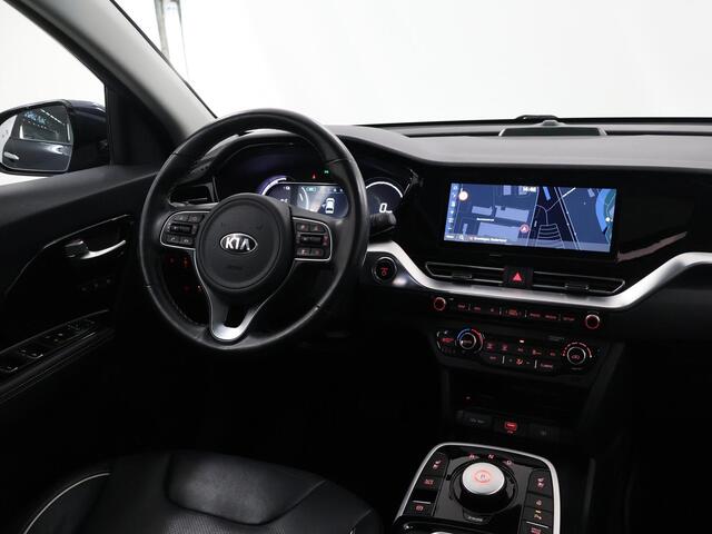 KIA e-Niro ExecutiveLine 64 kWh | Trekhaak| Panoramadak | Lederen Bekleding | JBL Audio | Dodehoekdetectie | Stoel/Stuurwielverwarming | Stoelventilatie | Elektrisch bedienbare bestuurdersstoel met geheugenfunctieo |