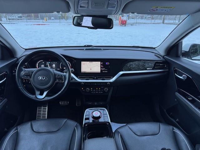 KIA e-Niro EXECUTIVELINE 64KWH 3 FASE SOH 100%/LEER/LMV/ACARPLAY/WARMTEPOMP/FABRIEKSGARANTIE