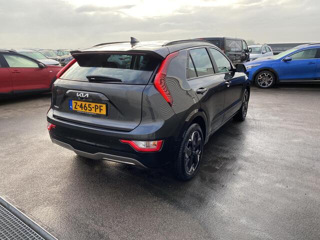 KIA e-Niro EV DynamicLine 64.8 kWh navigatie Apple CarPlay/Android Auto, NL-AUTO! parkeersensoren v&a, achteruitrij camera, adaptieve cruise control, BTW-auto