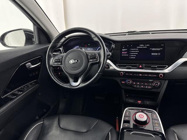 KIA e-Niro ExecutiveLine 64 kWh [ 3-Fase ] {SOH-100%} (INCL.BTW) Aut.*LEATHER | FULL-LED | NAVI-FULLMAP | ADAPTIVE-CRUISE | CAMERA | MEMORY-PACK | LANE-ASSIST | KEYLESS | DIGI-COCKPIT | PRIVACY-GLASS | 17"ALU*