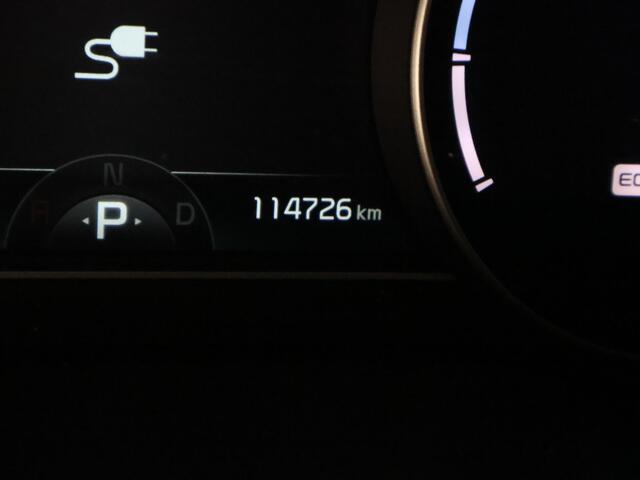 KIA e-Niro DynamicLine 64 kWh | SOH 100% ACCU | 450 km actieradius | Stuur-/Stoelverwarming | Navigatie | Camera | Half Leder |