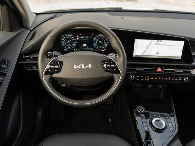 KIA e-Niro EV Light Advanced 64.8 kWh | Stoelverwarming | Navigatie | Carplay | Adapt. Cruise | Climate | Keyless | Camera