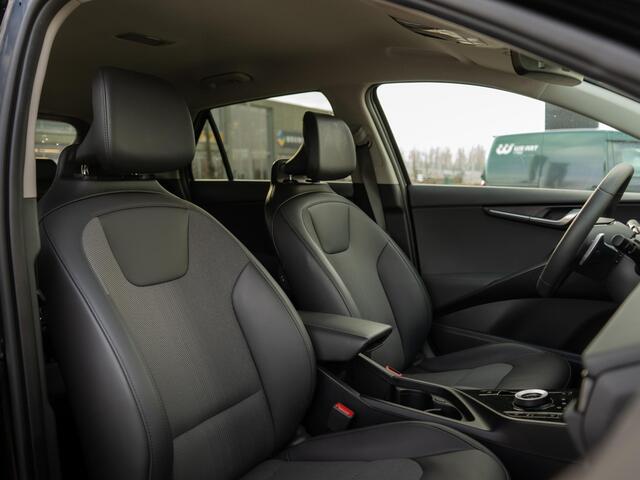 KIA e-Niro EV Light Advanced 64.8 kWh | Stoelverwarming | Navigatie | Carplay | Adapt. Cruise | Climate | Keyless | Camera