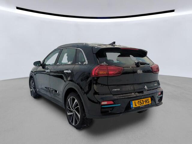 KIA e-Niro DynamicLine 64 kWh 3-Fase Warmtepomp Camera Winterpack