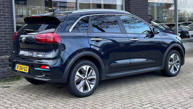 KIA e-Niro ExecutiveLine 64 kWh | SOH 100% | 3 Fase lader | Lederen bekleding |
