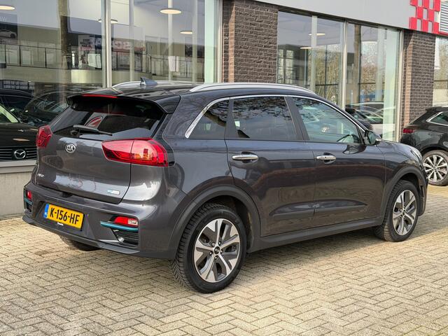 KIA e-Niro ExecutiveLine 64 kWh | SOH 100% | 3 Fase lader | Lederen bekleding |