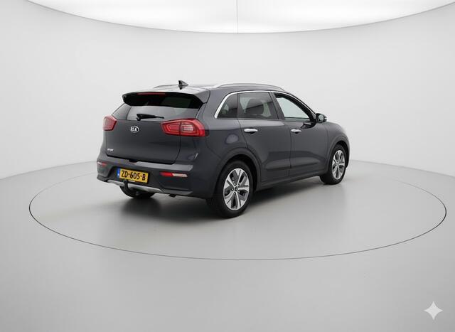 KIA e-Niro ExecutiveLine 64 kWh | SOH 98% | Trekhaak | Executive