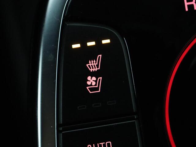 KIA e-Niro ExecutiveLine 64 kWh | Leder | Stoelventilatie | Adaptive cruise | Camera | Warmtepomp | Trekhaak | Achterbankverwarming | Carplay | Full LED | Keyless | Navigatie | JBL Sound