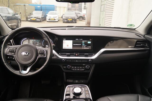 KIA e-Niro ExecutiveLine 64kWh -LEER-NAVI-ECC-CAM-