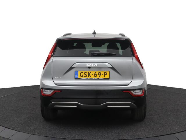 KIA e-Niro EV DynamicPlusLine 64.8 kWh - SOH 99,0% - Stoel-/stuurverwarming - Schuif-/kanteldak - Cruise Control - Navigatie - Fabrieksgarantie tot 11-2031