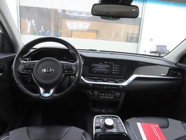 KIA e-Niro DYNAMICPLUSLINE 64 KWH I 3-FASE I 100% SOH I ALL-IN PRIJS I P-CAMERA