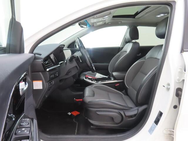 KIA e-Niro DYNAMICPLUSLINE 64 KWH I 3-FASE I 100% SOH I ALL-IN PRIJS I P-CAMERA