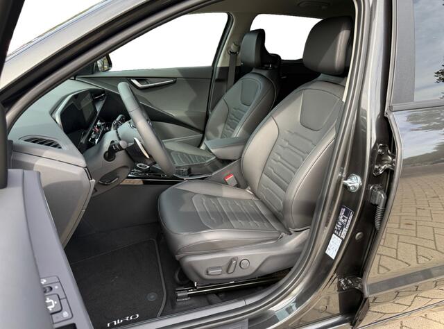 KIA e-Niro EV Air 64.8 kWh I Snel leverbaar | Apple Carplay/Android Auto