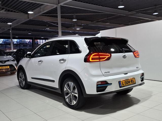 KIA e-Niro ExecutiveLine 64 kWh Stoel en Stuur verwarming, Schuif kantel dak, Apple Carplay/Android Auto, Navigatie, Camera.