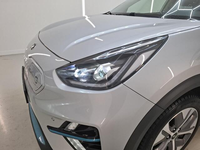 KIA e-Niro DynamicPlusLine 64 kWh 3-Fase | Panoramadak | SOH 100% | Cruise control ad. | Apple Carplay/Android | Led | Climate