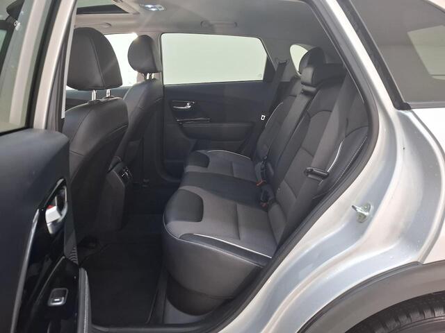 KIA e-Niro DynamicPlusLine 64 kWh 3-Fase | Panoramadak | SOH 100% | Cruise control ad. | Apple Carplay/Android | Led | Climate