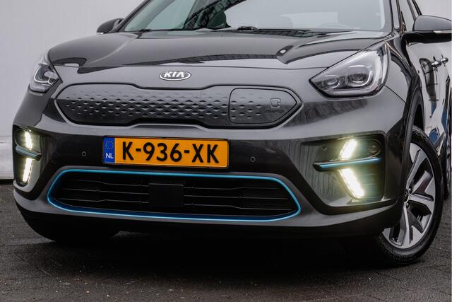 KIA e-Niro DynamicPlusLine 64 kWh Elek. schuifdak/ Half lederen int./ Stuur+stoelverwarming/ Camera/ Adapt. cruise
