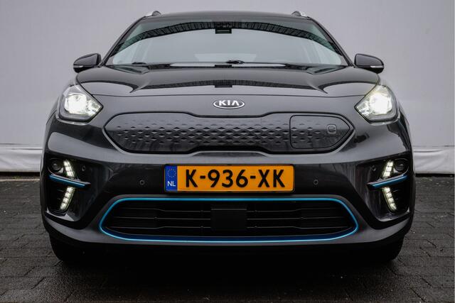 KIA e-Niro DynamicPlusLine 64 kWh Elek. schuifdak/ Half lederen int./ Stuur+stoelverwarming/ Camera/ Adapt. cruise
