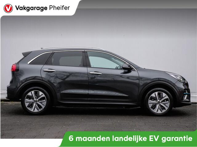 KIA e-Niro DynamicPlusLine 64 kWh Elek. schuifdak/ Half lederen int./ Stuur+stoelverwarming/ Camera/ Adapt. cruise