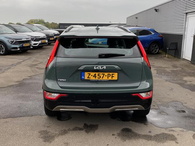 KIA e-Niro EV DynamicLine 64.8 kWh navigatie Apple CarPlay/Android Auto, NL-AUTO! parkeersensoren v&a, achteruitrij camera, adaptieve cruise control, BTW-auto