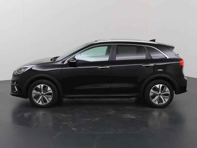KIA e-Niro DynamicPlusLine 64 kWh | Panoramadak | Stoel/Stuurwielverwarming | Adaptieve Cruise Control | Keyless Go | LED Koplampen |