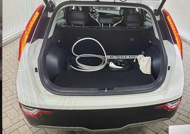 KIA e-Niro EV ExecutiveLine 64.8kWh/Opendak/LED/Camera/Full option