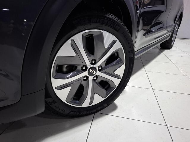 KIA e-Niro ExecutiveLine 64 kWh 3 fase, Apple Carplay/Android Auto, Stoel en Stuur verwarming.