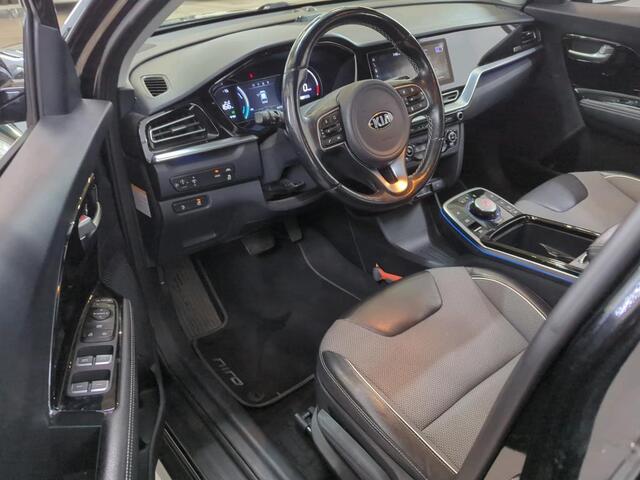 KIA e-Niro DynamicLine 64 kWh Warmtepomp | 3 fase Camera | Stof/leer | LMV 17"| LED | AppleCarplay | 1e eig | NL auto!