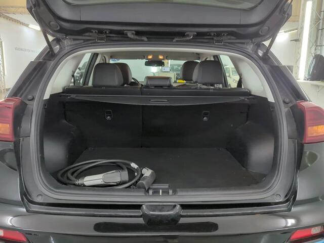 KIA e-Niro DynamicLine 64 kWh Warmtepomp | 3 fase Camera | Stof/leer | LMV 17"| LED | AppleCarplay | 1e eig | NL auto!