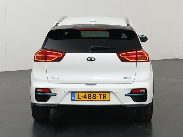 KIA e-Niro ExecutiveLine 64 kWh | Panoramadak | Lederen Bekleding | JBL Audio | Dodehoekdetectie | Stoel/Stuurwielverwarming | Stoelventilatie | Elektrisch bedienbare bestuurdersstoel met geheugenfunctie