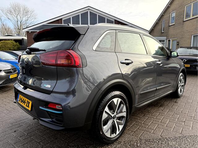 KIA e-Niro DynamicLine 64 kWh 3- Fase, Stoel/Stuurverwarming, Camera