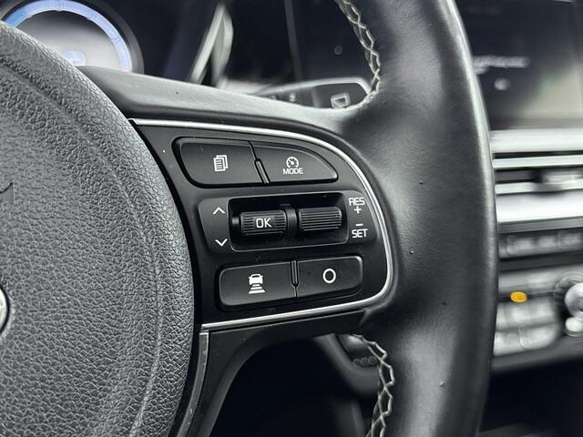 KIA e-Niro ComfortLine 64 kWh 204PK | Schuif-/Kanteldak | Achteruitrijcamera | Adaptieve Cruise Control | Lederen Bekledring | Climate Control | Apple CarPlay & Android Auto