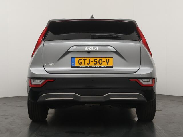 KIA e-Niro EV DynamicPlusLine 64.8 kWh - SOH 98,8% - Schuif-/kanteldak - Stoel-/stuurverwarming - Apple CarPlay/Android Auto - Fabrieksgarantie tot 11-2031